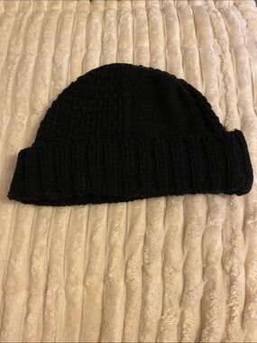 GAP Black Knit Beanie Hat